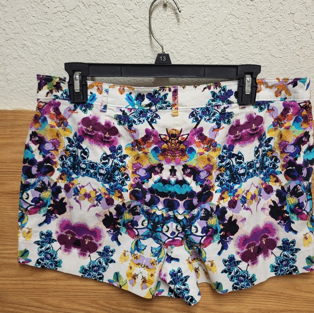Nicole by Nicole Miller Floral Shorts Size 12 - Picture 7 of 7